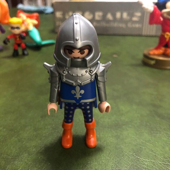 Lot of Collectible Toy Figures: Daphnie Bobble, PJ Mask, Little Mermaid & more - Picture 3 of 7